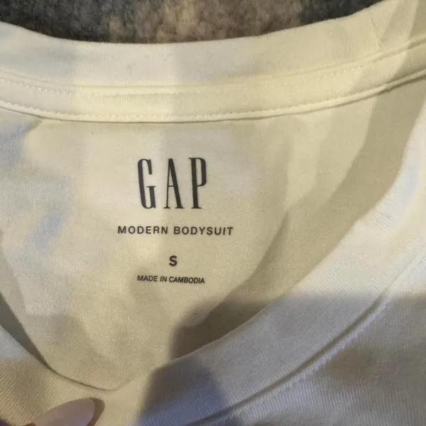 Gap Women's White Bodysuit - Image 3