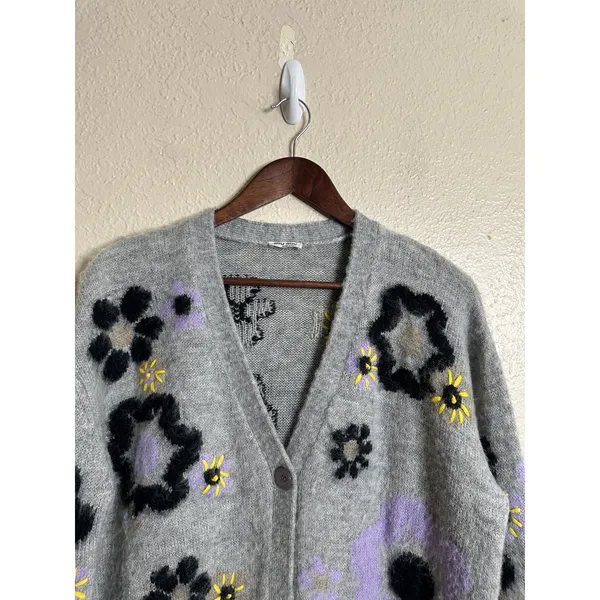 Miu Miu Flower Intarsia Cardigan in Grey Soft Fuzzy Mohair Womans 42/ US 6 - Image 8