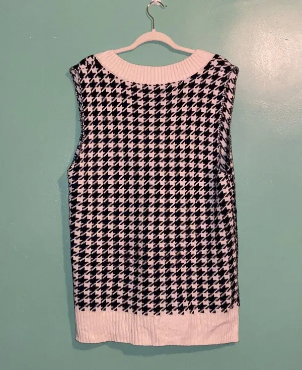 Sweater Vest Black Size L - Image 7