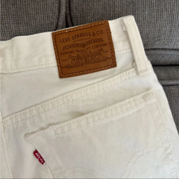 Levi’s White Wedgie Straight Jean - Image 7