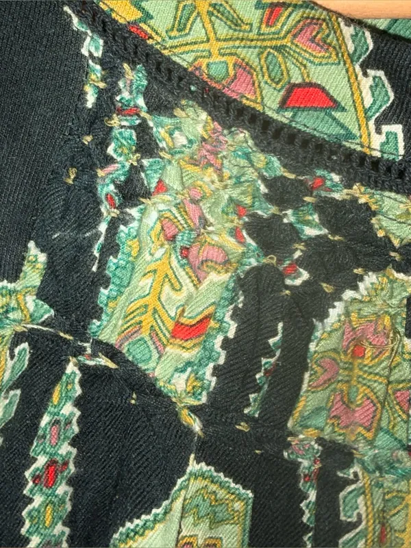 April Cornell Peru Ruffled Hem Blouse Top Olive Floral Green Herbs L - Image 6