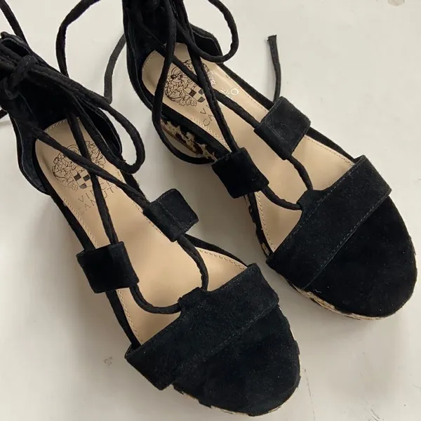 NWOT Vince Camuto leather sandals - Image 4