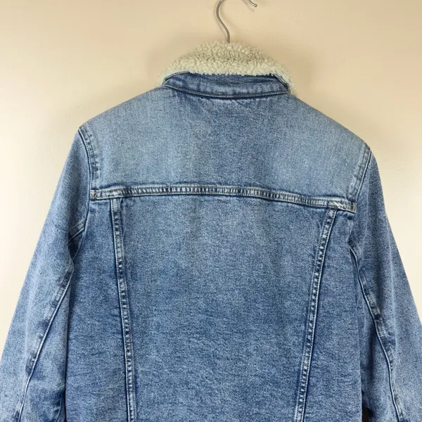 Hollister Women’s Size M Blue Denim Jacket Faux Shearling Lined - Image 8