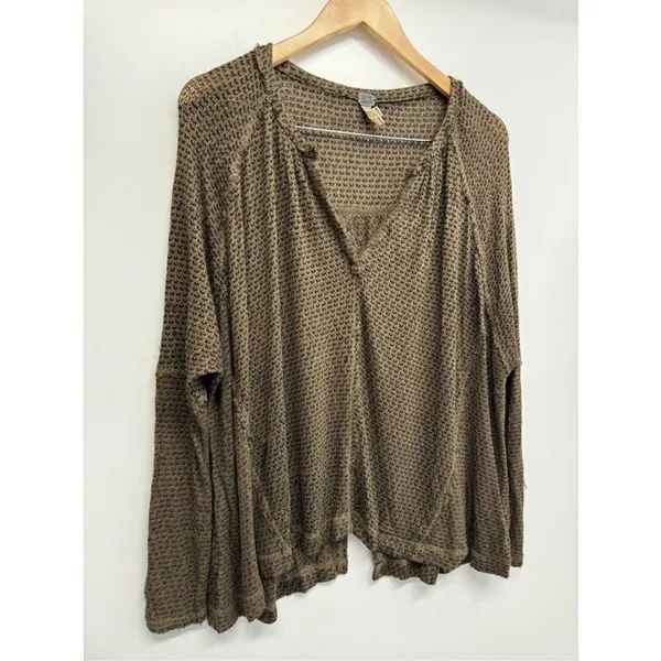 Free People We The Free Olive Green‎ Waffle Knit Split Back Thermal Top XS - Image 6