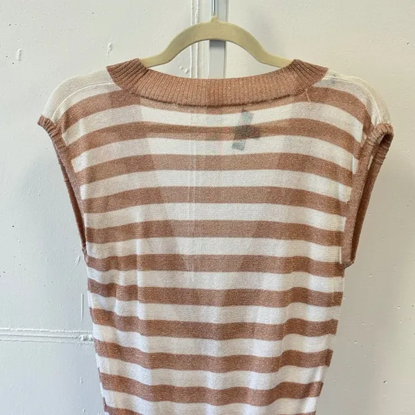 Bebe 2010s Rose Gold Metallic Striped Deep V-Neck Knit Top Sz Small Short Sleeve - Image 5