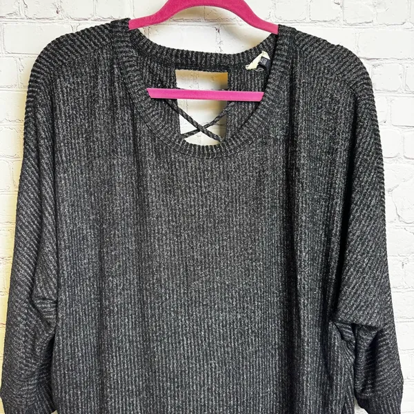 BKE Oversized charcoal long line tunic top size XL cutout crossover in back - Image 2