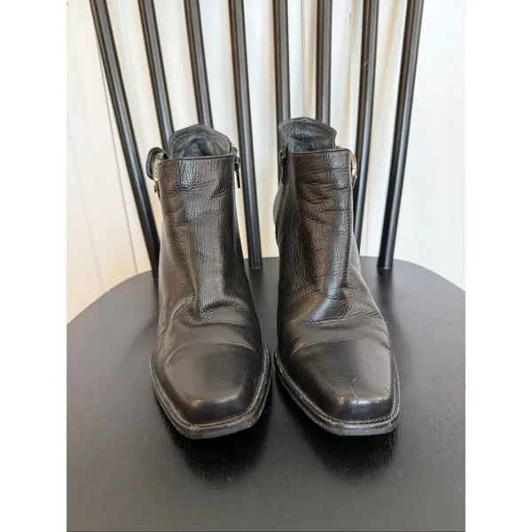 Stuart Weitzman black leather square toe bootie size 8.5 - Image 3