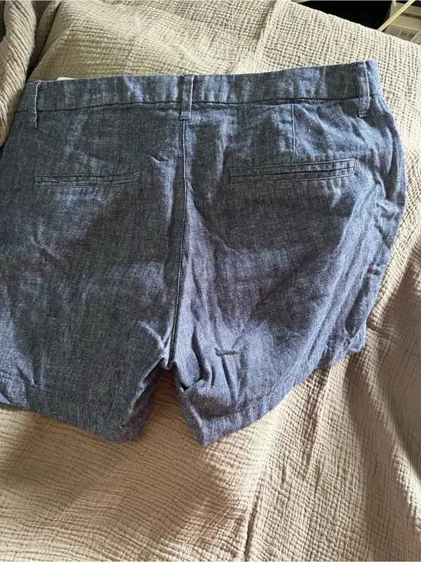 Old Navy Blue Linen-Blend Women’s Bermuda Shorts - Image 5