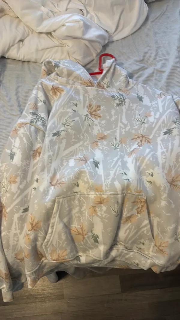 Amazon Sweatshirt - Image 2