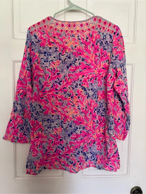 Lilly Pulitzer Hot Pink, Lavender & Coral Floral V-Neck Tunic - Image 8