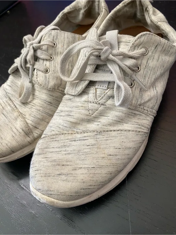 Toms Knit Lace-Up Sneakers in Light Gray - Image 3