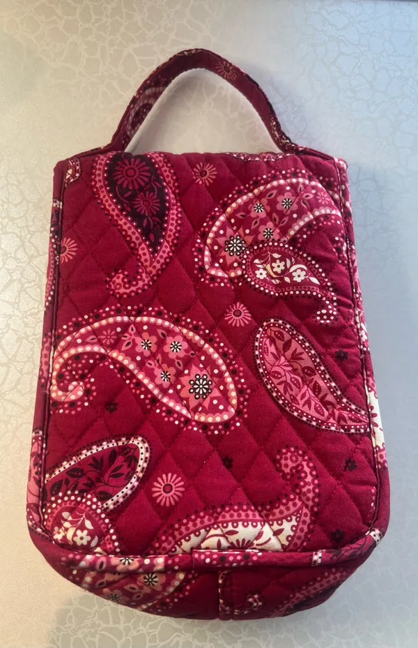 Vera Bradley| mesa red quilted lunch bag  - Image 7