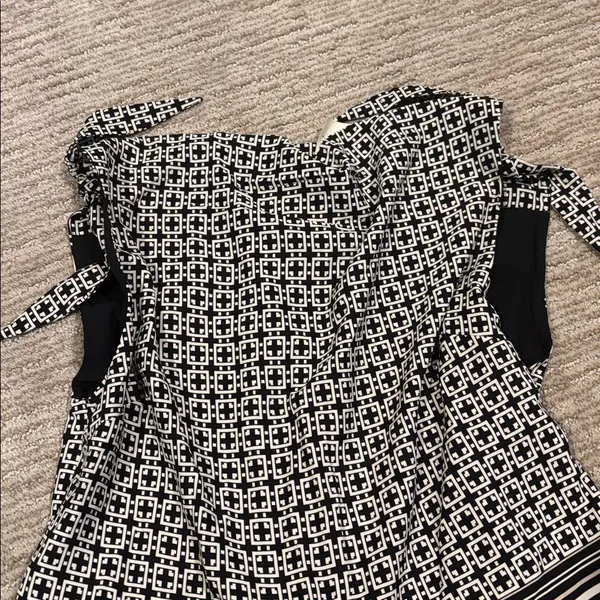 Abercrombie & Fitch Black and White Patterned Shirt - Image 3