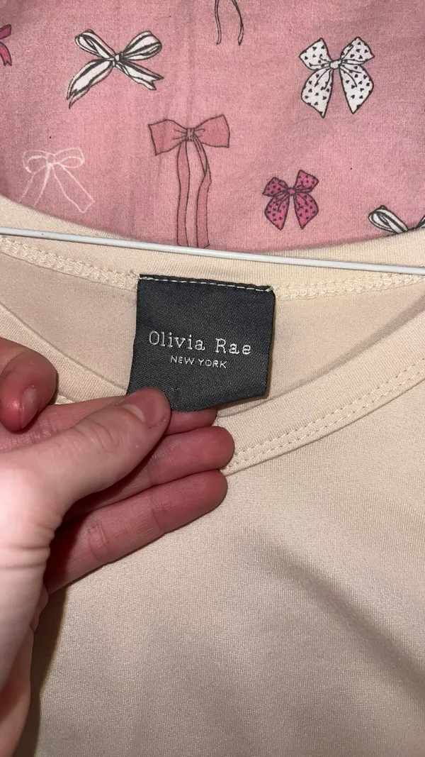 Olivia Rae Top V-Neck Crop - Image 2