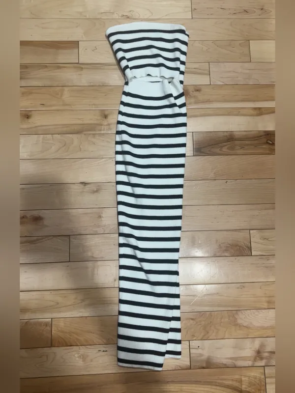 Lulu’S Trend-Worthy White Striped Ribbed Cutout Strapless Midi Dress - Image 3