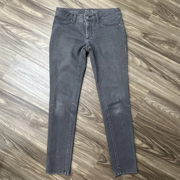 DL1961 Size 27 Jeans Emma Jegging Stone Gray‎ 4way Stretch 360 Comfort Women's - Image 4