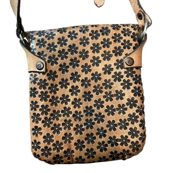 Handmade Leather Boho Hippie Earthy Natural Tan Floral Braided Crossbody Bag - Image 5