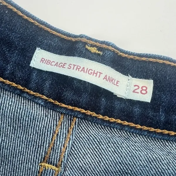 Levi’s Ribcage Straight Button Fly‎ High Rise Jeans Sz 28 deconstructed - Image 4