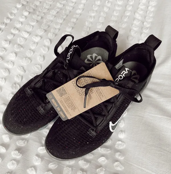 Nike Vapormax Shoes NWT - Image 5