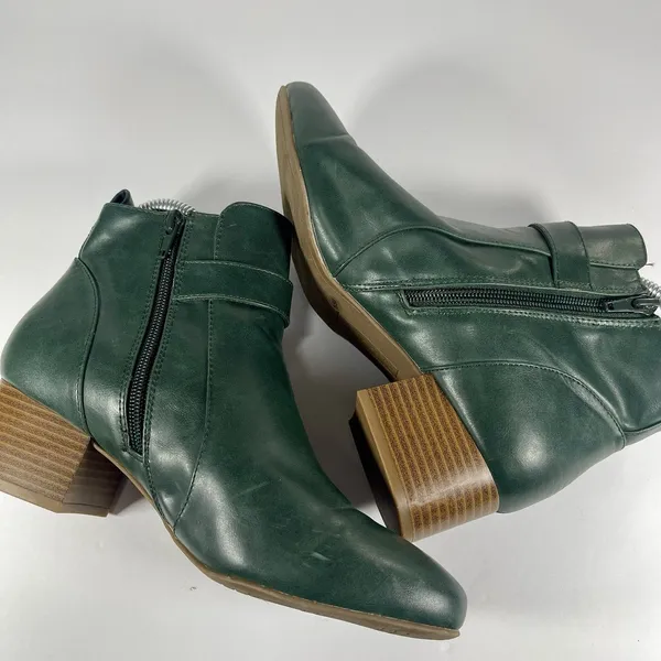 Charter Club Katiaa Green Ankle Boots Size 8.5M Gold Buckle Block Heel - Image 7