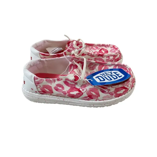 Hey Dude Wendy Cottage Crochet Shoes Women 12 Pink Lips Hearts Slip On Loafers - Image 2