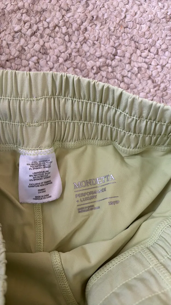 Light green running shorts Size XS - Image 2
