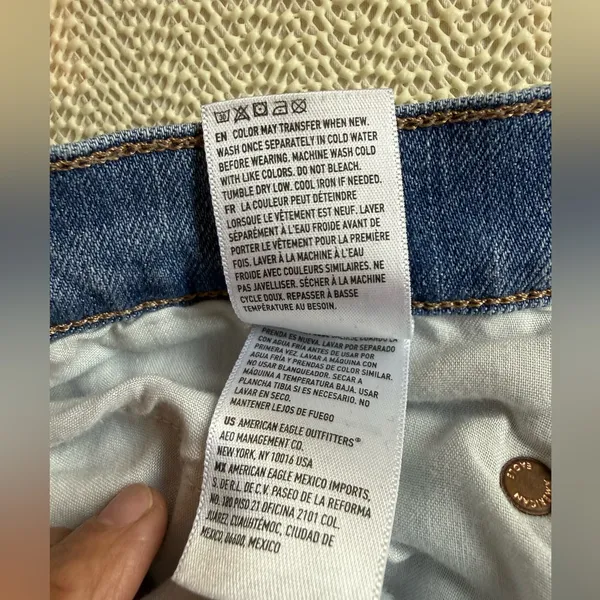 American Eagle Outfitters Baggy Jeans size 12 Light Blue Relaxed Jeans - Image 5
