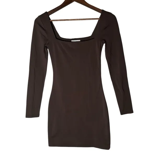 Aritzia Babaton Women's Sz S Contour Longsleeve Contour Squareneck Mini Dress - Image 2