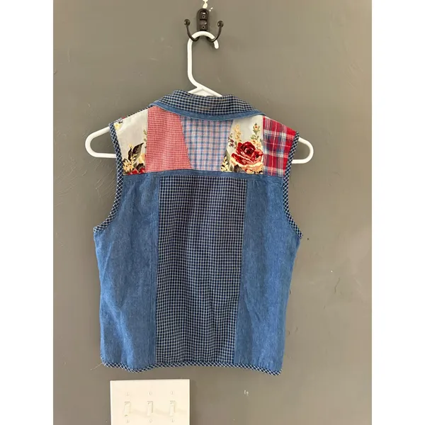 Vintage Patchwork Denim Vest Blue Red Plaid Floral Star Button Cottagecore Top - Image 4