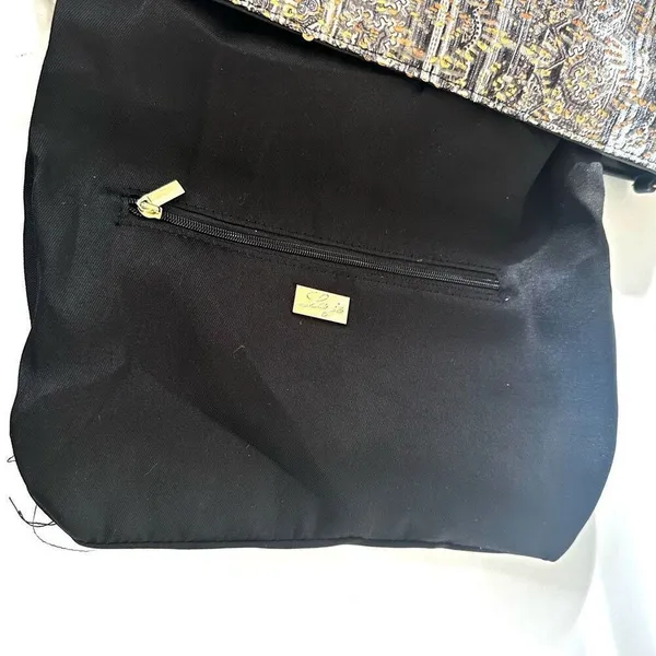 La Je expandable clutch purse - Image 10