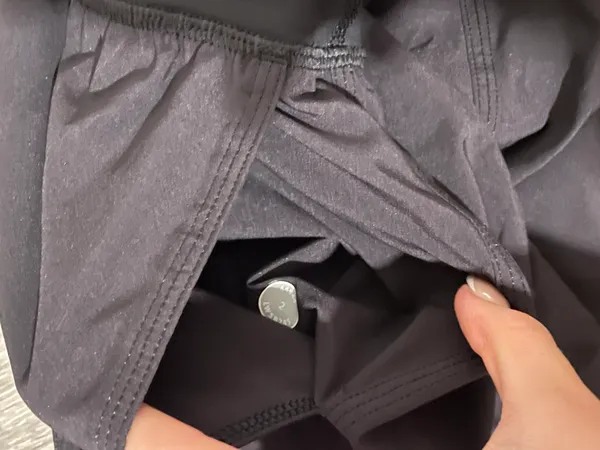 Lululemon Joggers - Image 4