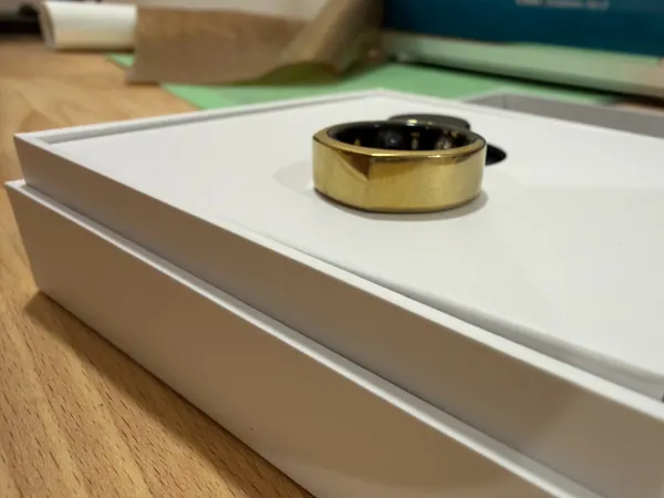 Oura Ring Gold Size 9 - Image 5