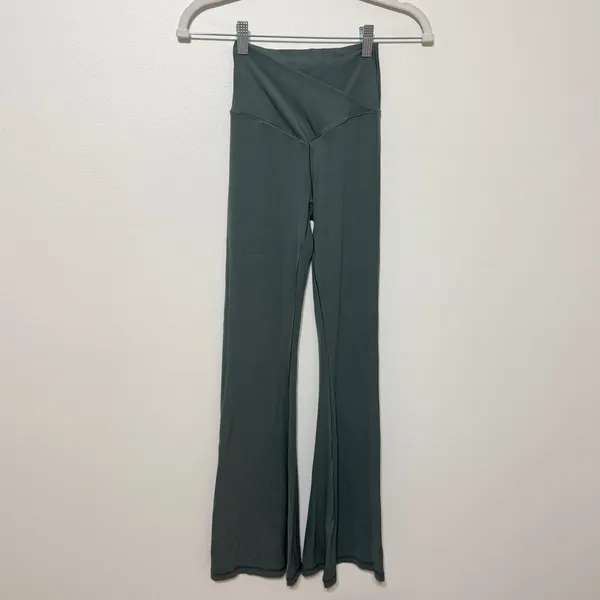 OFFLINE By Aerie Real Me High Waisted Crossover Flare Legging Green Size Small - Image 2