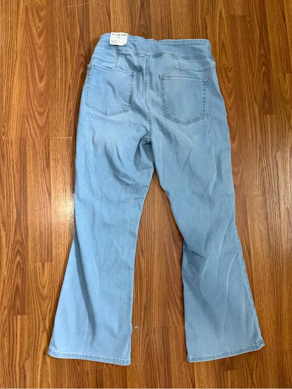 NWT We The Free In My Feelings Pull On Mid Rise Boot Crop Jeans Medium - Image 3
