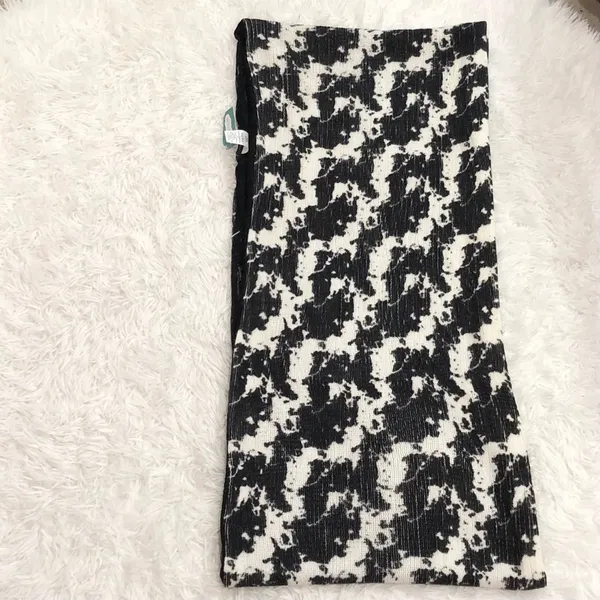 Maurices Tie Dye Cow print Reversible Lace infinity Scarf Black‎ White OS - Image 4