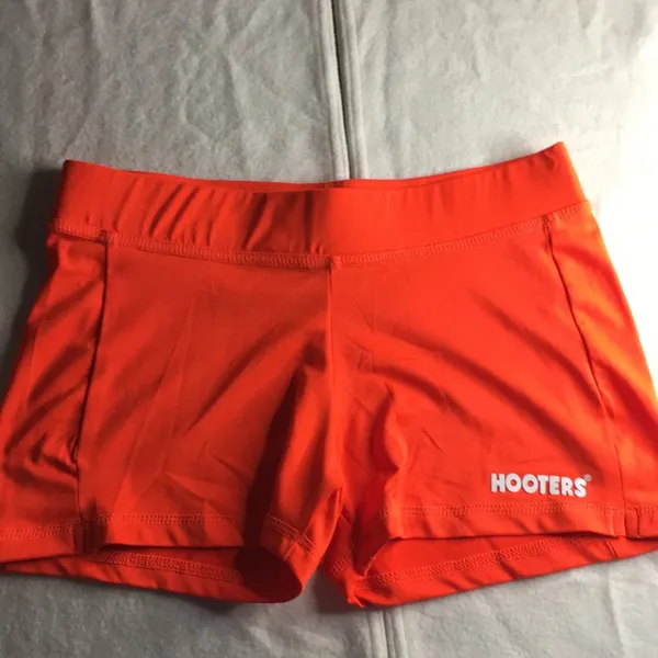 B26 #1 Hooters Girl Worn Uniform Sexy Tank & New Shorts from Saugus MA Size XS - Image 6