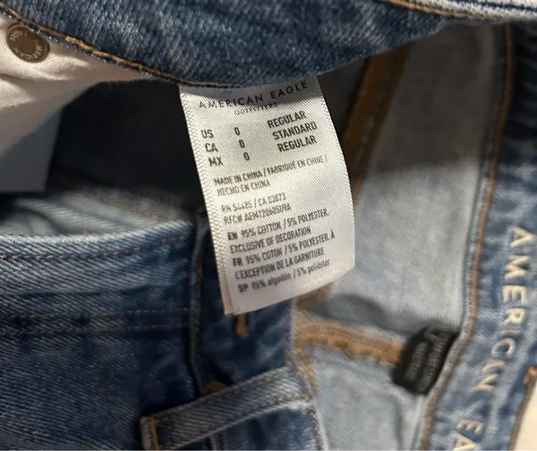 American Eagle Jeans - Image 3