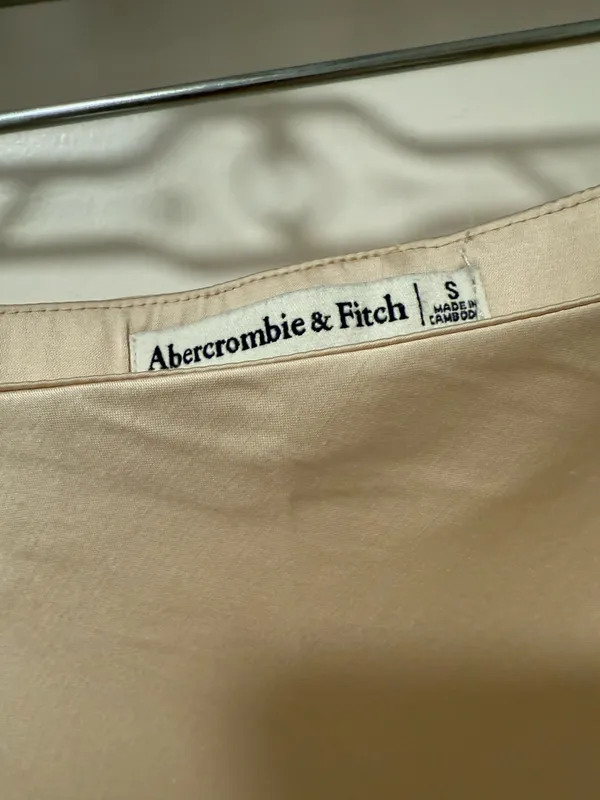 Abercrombie & Fitch satin midi skirt - Image 5
