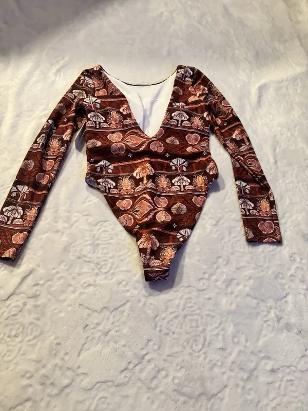 Phax Swim Women's Size Medium Twist Front Long Sleeve One Piece Warm Brown NEW - Image 11
