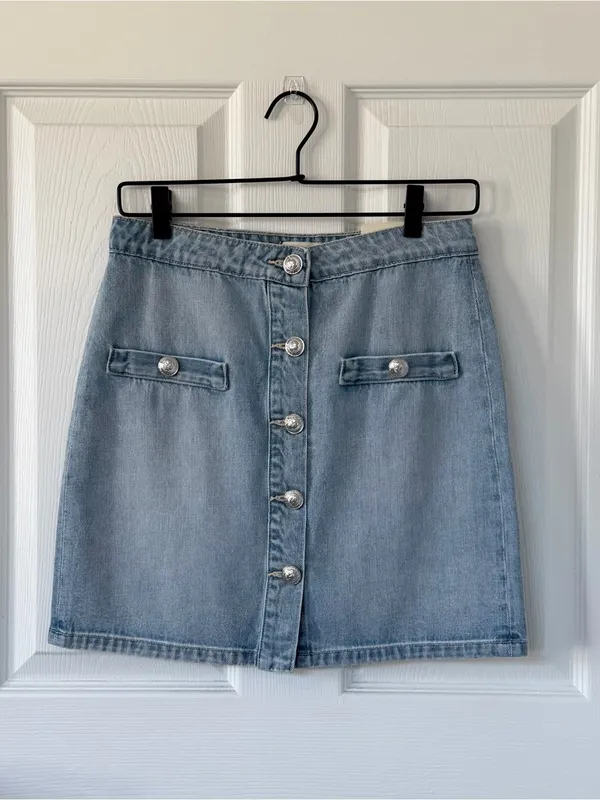 L’AGENCE The Kris Button Front Mini Skirt in Fontana Light Blue Size 25 NWT - Image 4