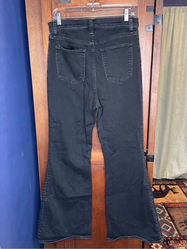 Abercrombie Curve Love Flare Jeans Ultra High Rise Black Wash Grunge Size 31 12 - Image 4