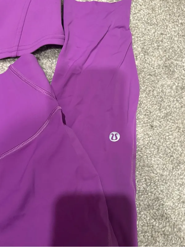 Purple lululemon workout set - Image 2