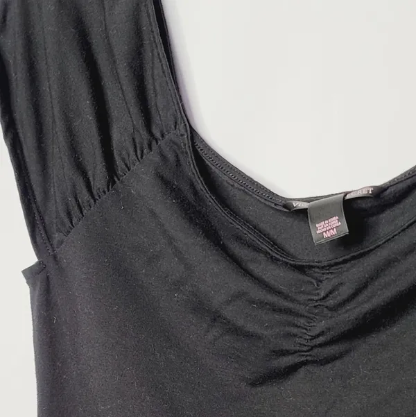 Victoria Secret ruched neck and sleeve black shirt top sz Medium - Image 5