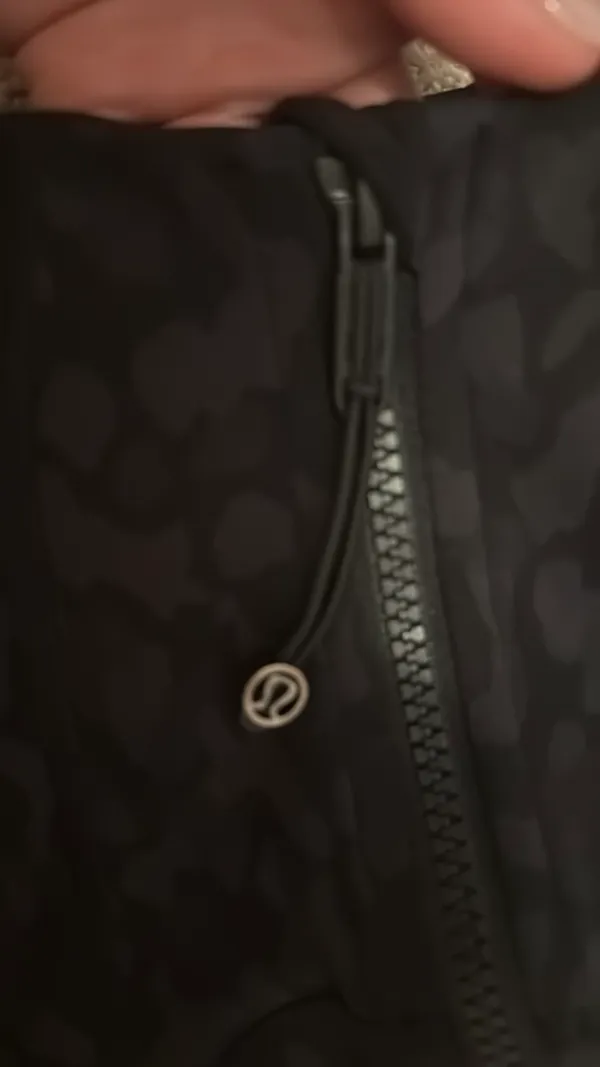 Align Jacket Lululemon Black Camo - Image 3