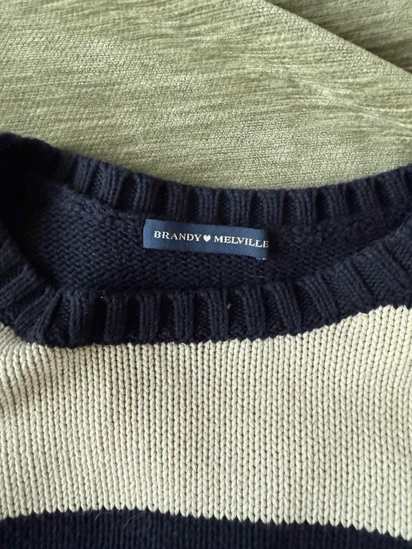 Brandy Melville Sweater - Image 2