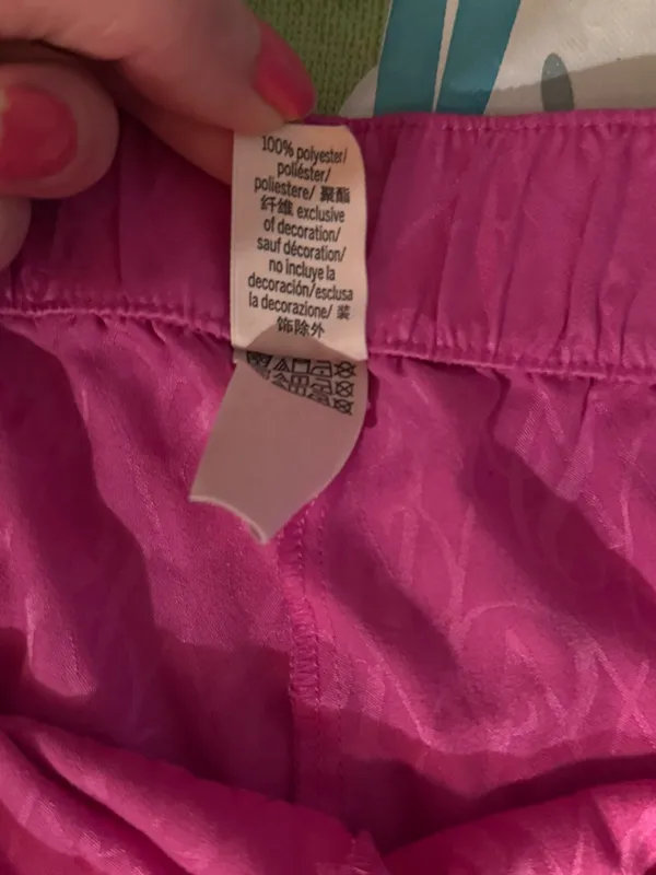 Victoria's Secret Sleep Shorts Pink Size Medium - Image 4