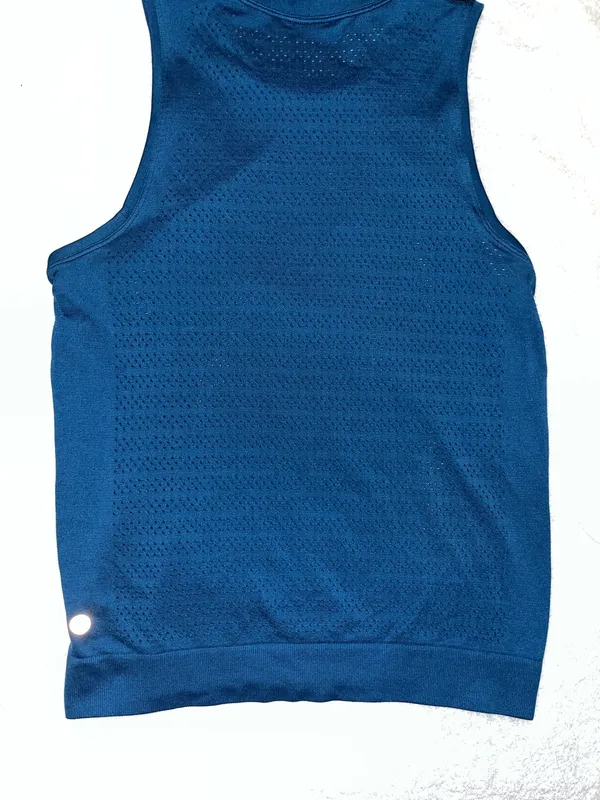 Lululemon Breeze Tank By Muscle - Image 2