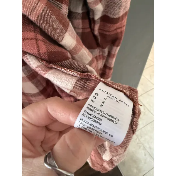 American Eagle Outfitters Womens Mauve Plaid Hooded Flannel Shirt Medium Fall - Image 6
