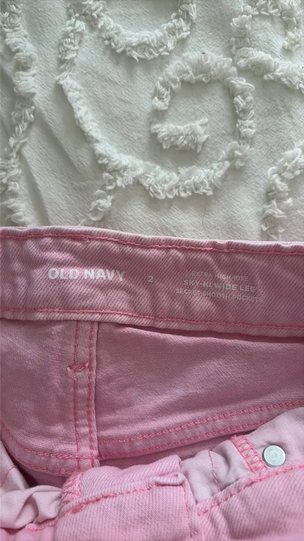 Old Navy Pink Jeans - Image 4