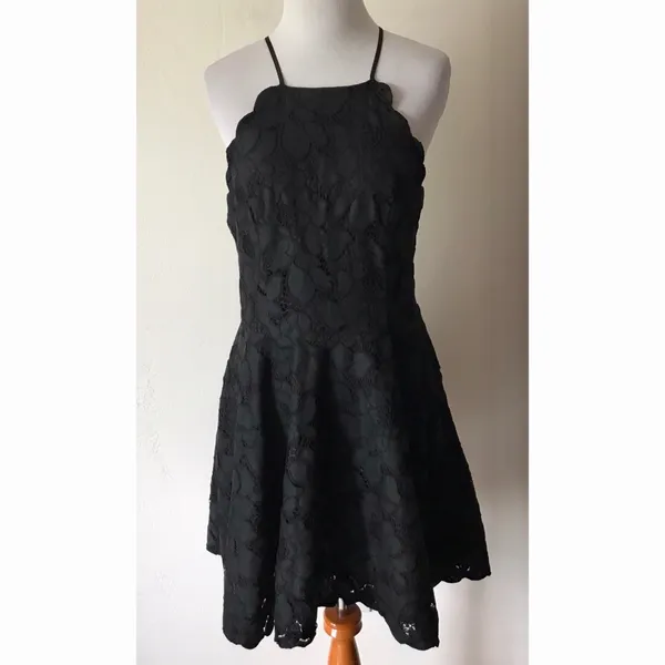 Tularosa Black Cyrus Lace Dress size medium revolve - Image 4